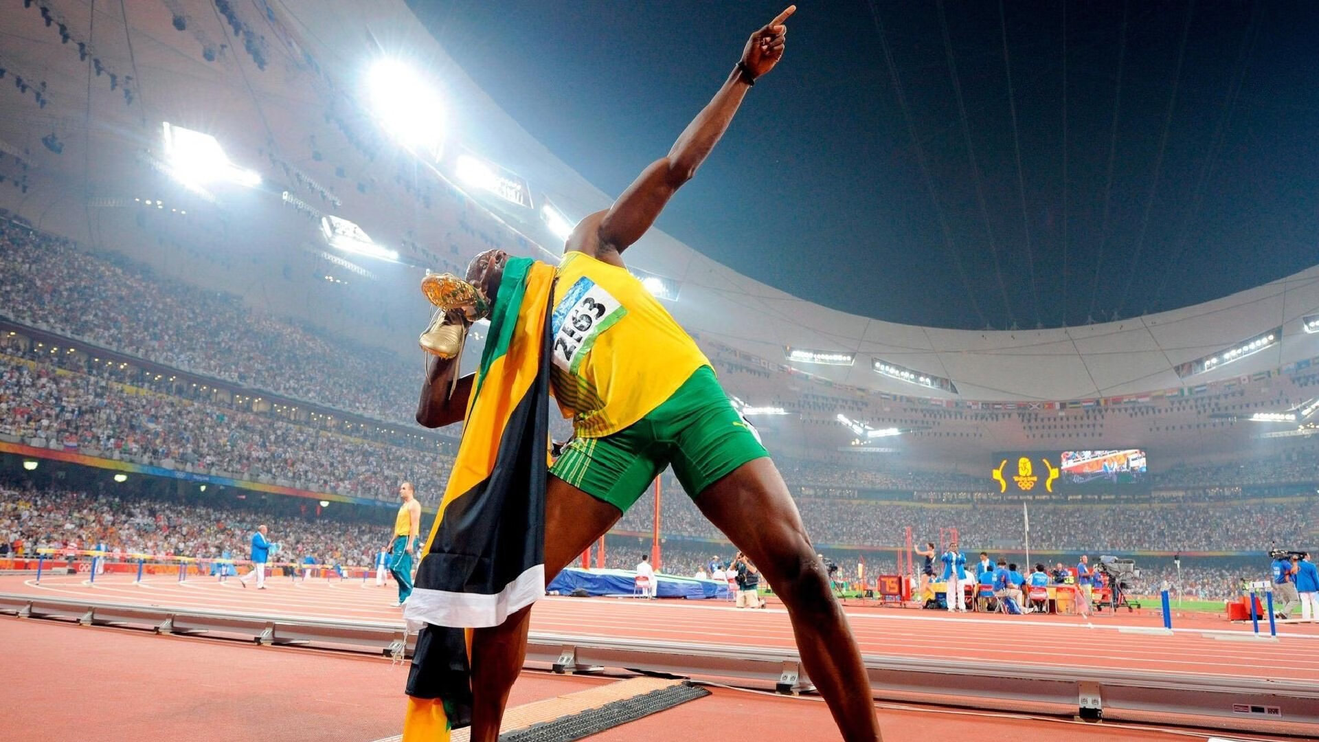 非洲雄狮咆哮欧陆，英超新王接管战场—从喀麦隆强势到萨内封神的多维足球叙事